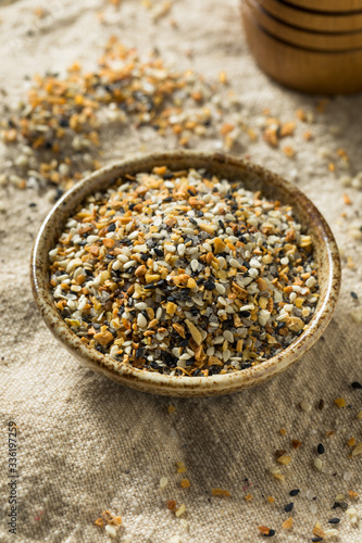 Raw Organic Everything Bagel Seasoning