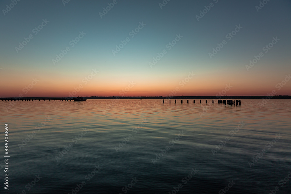 Obraz premium sunset over the sea