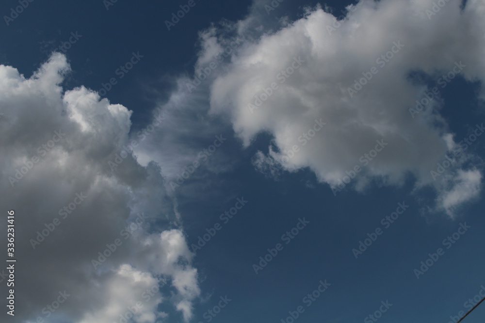 Obraz premium blue sky with clouds