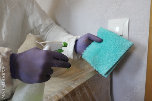 processing handles and switches disinfected against the virus, the protection of home antiseptic