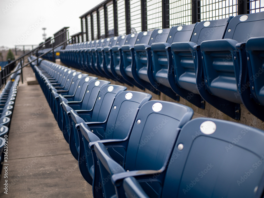 Fototapeta premium puste miejsca na stadionie