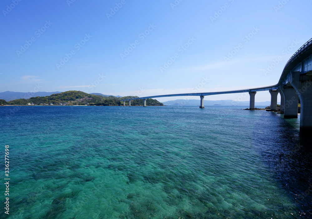 長崎県の海と伊王島大橋、日本の海の風景、東シナ海に開く長崎県の海の風景、