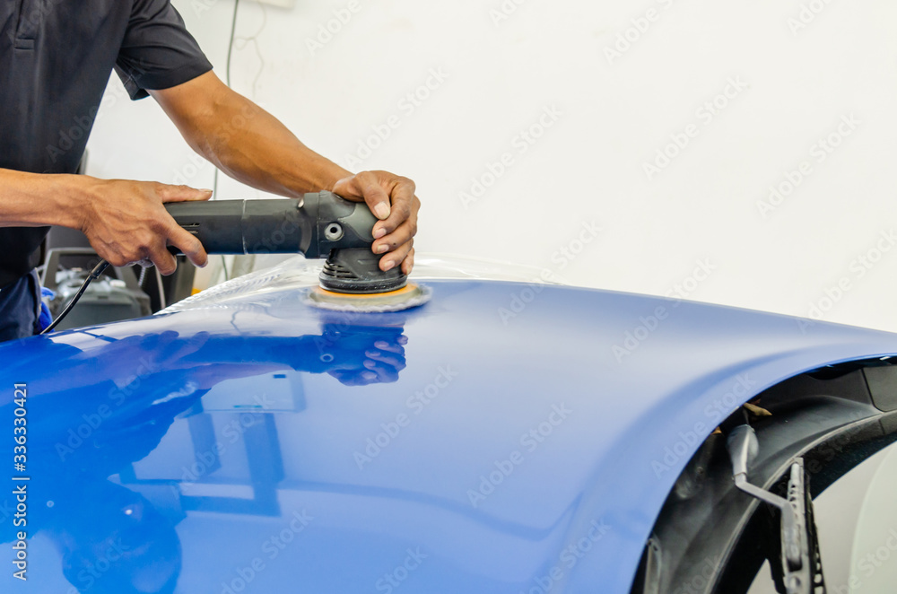 Polishing cars Polishing cars