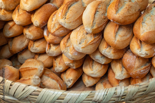 Bolillo, white bread or French bread is, in Mexico and Central America, a type of economic and quite popular bread made with wheat flour
