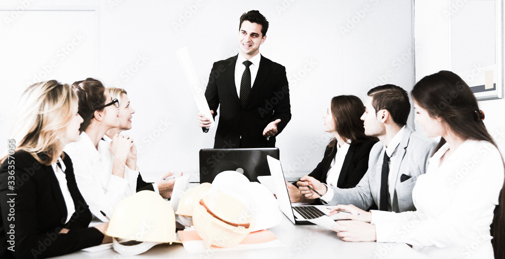 Fototapeta premium building chief speech at meeting in office