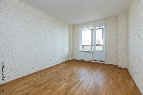 empty room for repair light clean interior © Olga Sapegina