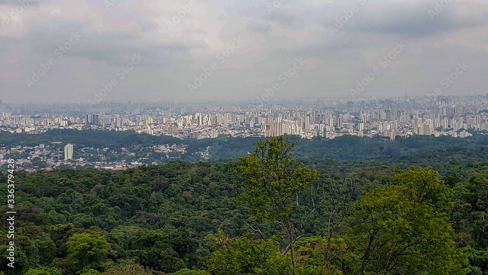 Vista da cidade de São Paulo do alto do Pico do Jaraguá