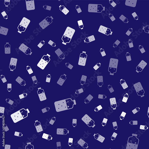 White Mulled wine with ingredients icon isolated seamless pattern on blue background. Cinnamon stick, clove, lemon slice. Vector Illustration