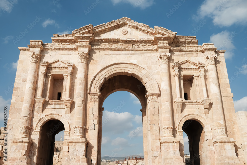 Front of Arch of Hadrian,
Jerash

, historical place, historical
architecture,

historical art, ancient city

ancient Roman, Athens,
Jordan