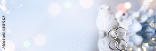 Wallpaper Mural Wedding rings with flowers, spring time Torontodigital.ca