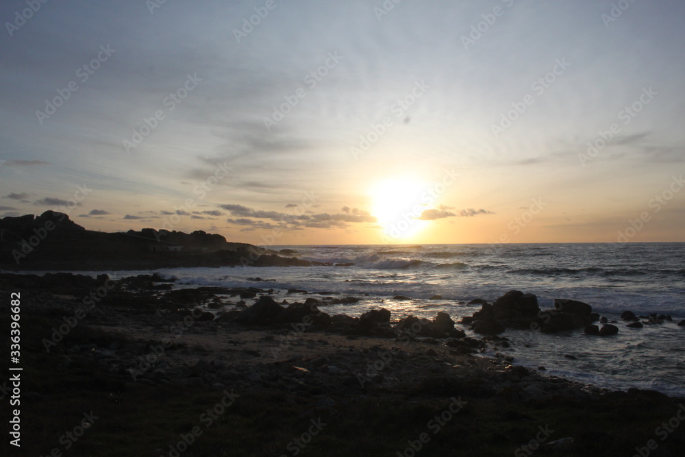 Obraz premium Atardecer en la playa de O Vilar, zona Couso