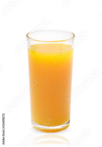 Closeup glass of fresh orange juice isolated on white background with clipping path