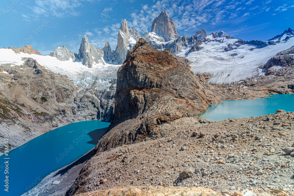 Φωτογραφία Lake at the bottom of the Fitz Roy mount in Argentina (Patagonia)
