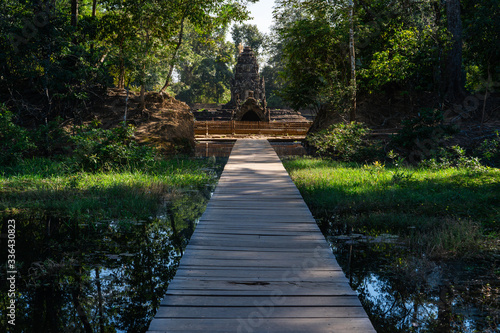 Tableau sur toile Neak poan temple is small and a collection of five ponds, part of Angkor Thom, S