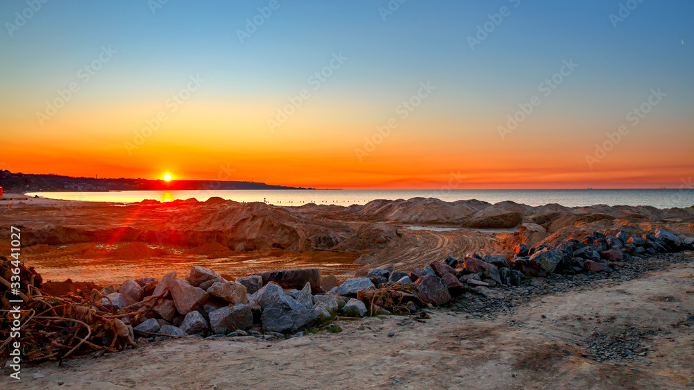 Obraz premium dawn on the beach