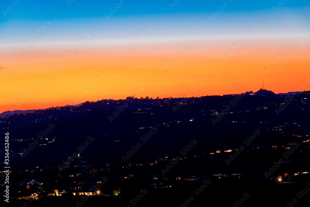 Fototapeta premium Los Angeles lights at night