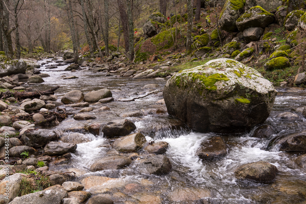 Hiking routes through the Iruelas Valley (Sierra de Gredos) next to the river. Avila (Spain) Hiking routes through the Iruelas Valley (Sierra de Gredos) next to the river. Avila (Spain)