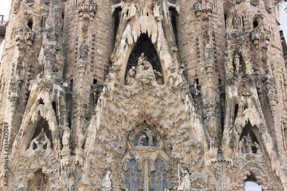 vista facciata esterna chiesa Sagrata Famiglia, Barcellona