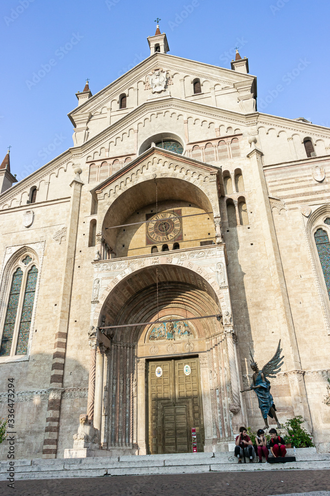 Fototapeta premium The main fasade of the Duomo Cattedrale di S. Maria Matricolare cathedral in Verona, Italy