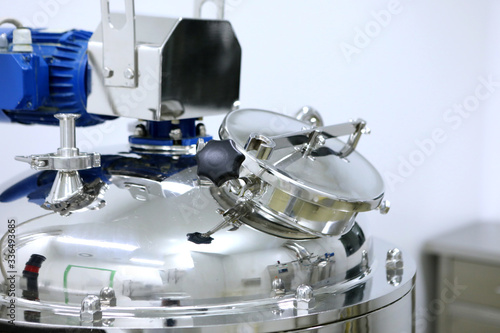 Reactors of suspensions and solutions. Manufacture of pharmaceutical industry. Production of suspensions, solutions for tablets. Reactor for manufacturing liquid, Clean room, Pharmaceutical plant
