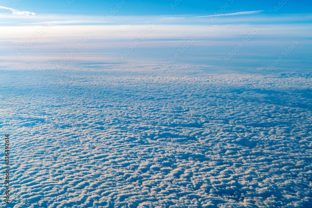 Naklejka premium Abstract background with beautiful clouds at sunrise