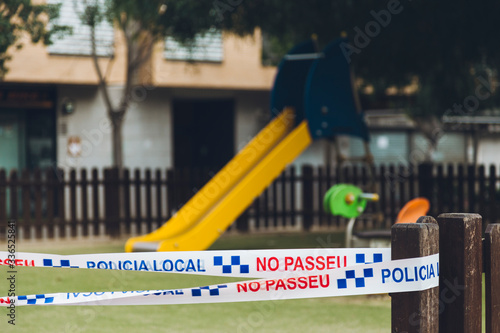 Photography During the state of alarm, the local police in a town in the Barcelona metropoli