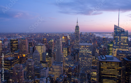 New York skyline with sunset © John Cho