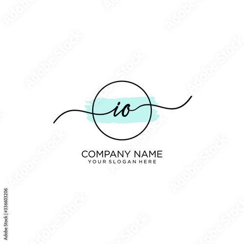IO initial Handwriting logo vector templates