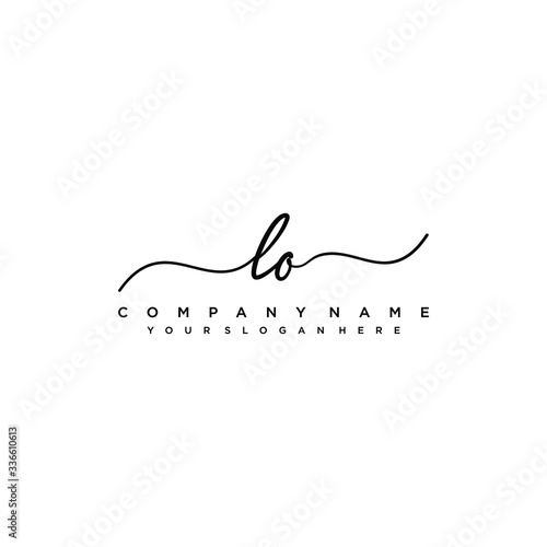 Fototapeta Naklejka Na Ścianę i Meble -  LO initial Handwriting logo vector templates