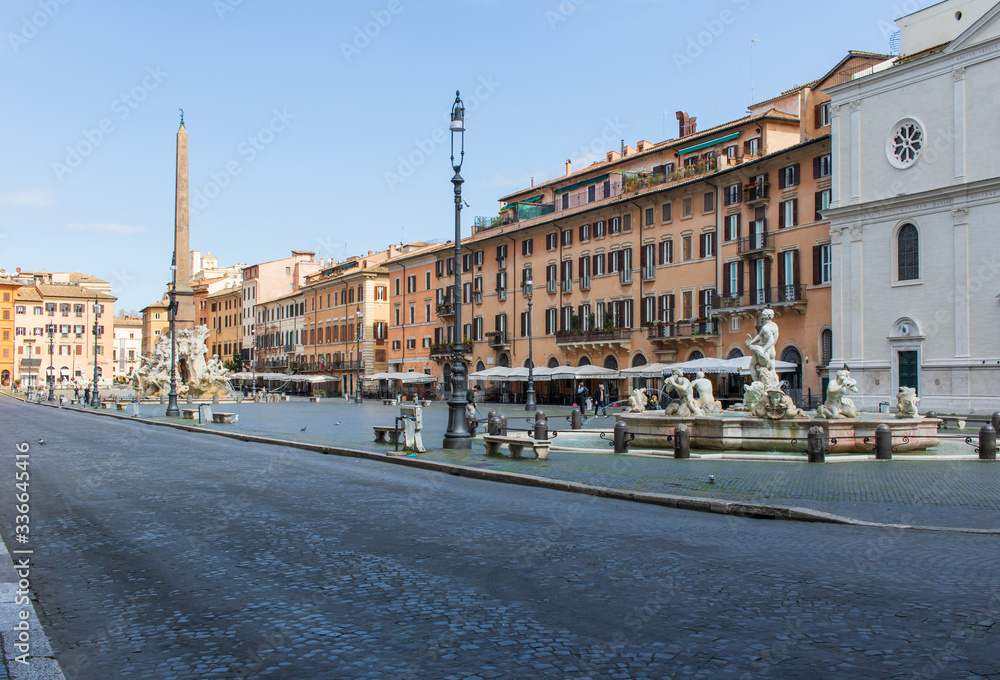 Following the coronavirus outbreak, the italian Government has decided for a massive curfew, leaving even the Old Town, usually crowded, completely deserted. Here in particular Piazza Navona