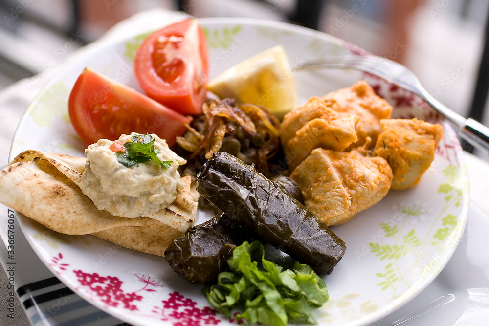  Plat de spécialités de la cuisine libanaise