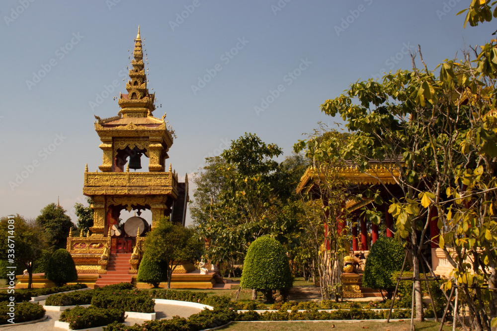 Fototapeta premium A beautiful view of buddhist temple Wat Saeng Kaew at Chiang Rai, Thailand.