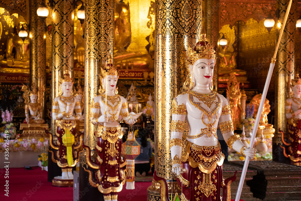 Fototapeta premium A beautiful view of buddhist temple Wat Saeng Kaew at Chiang Rai, Thailand.