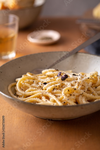 Pasta bucattini cacio e pepe photo