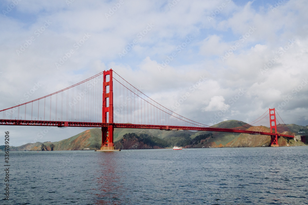 Fototapeta premium San Francisco Golden Gate Red Bridge