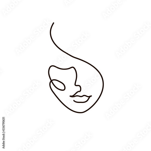 Continuous line drawing of Portrait of a Beautiful Woman's face.