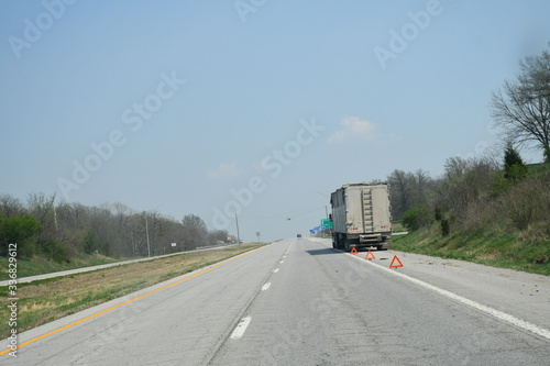 Tableau sur toile Semi Truck