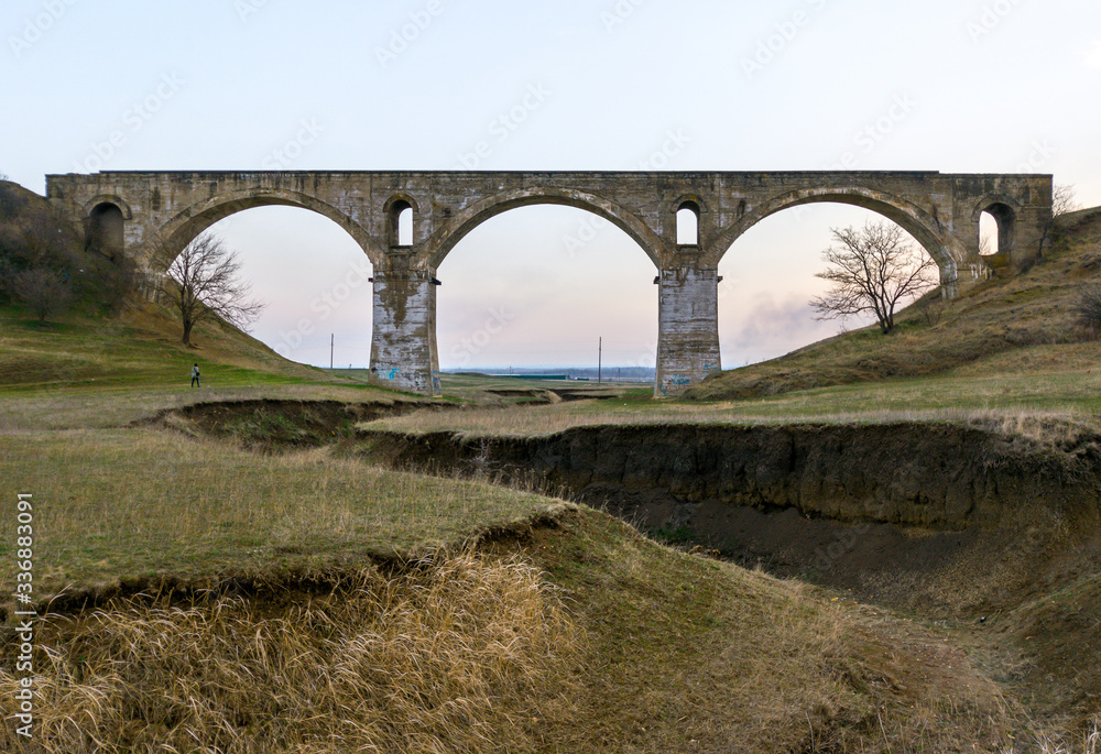 Fototapeta premium Old railway bridge between Stavropol and Armavir, Russia