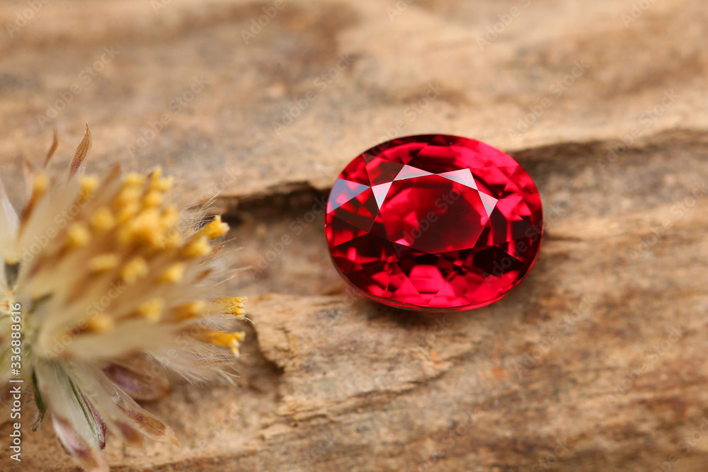 Red Gem Art and Decoration Gemstone RED RUBY Red Gem Art and Decoration Gemstone RED RUBY