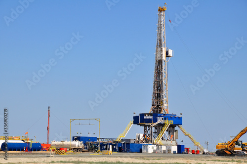 The onshore drilling rig