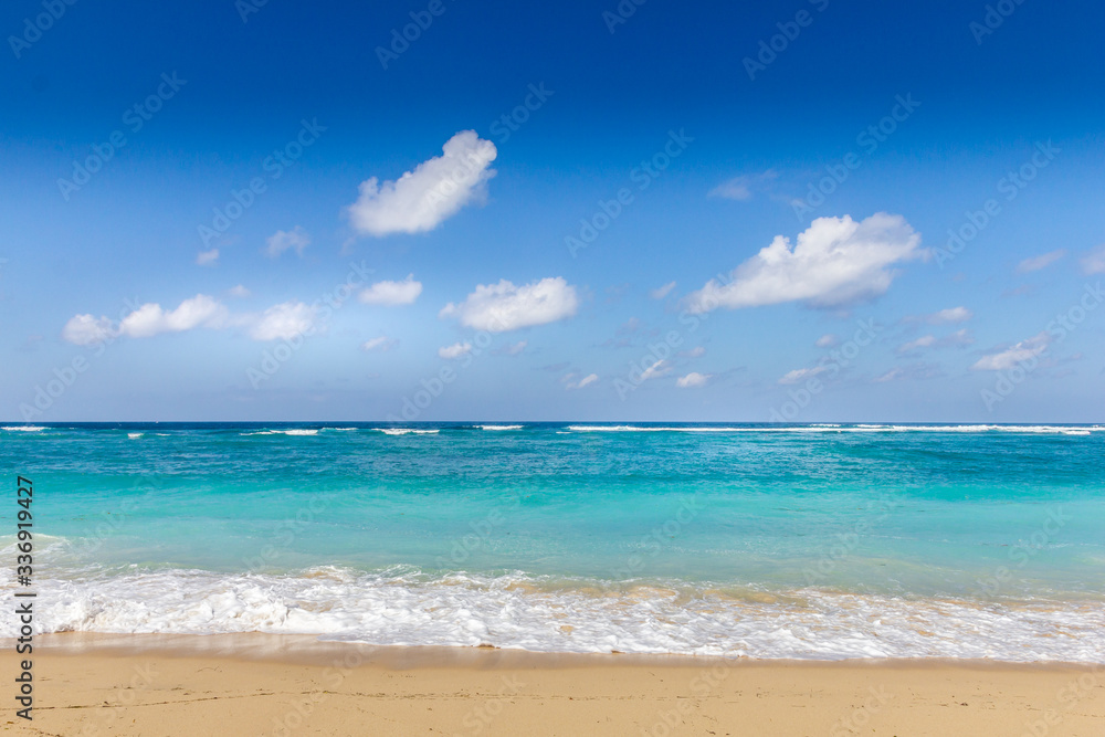 Fototapeta premium Sandy beach in Bali, Indonesia