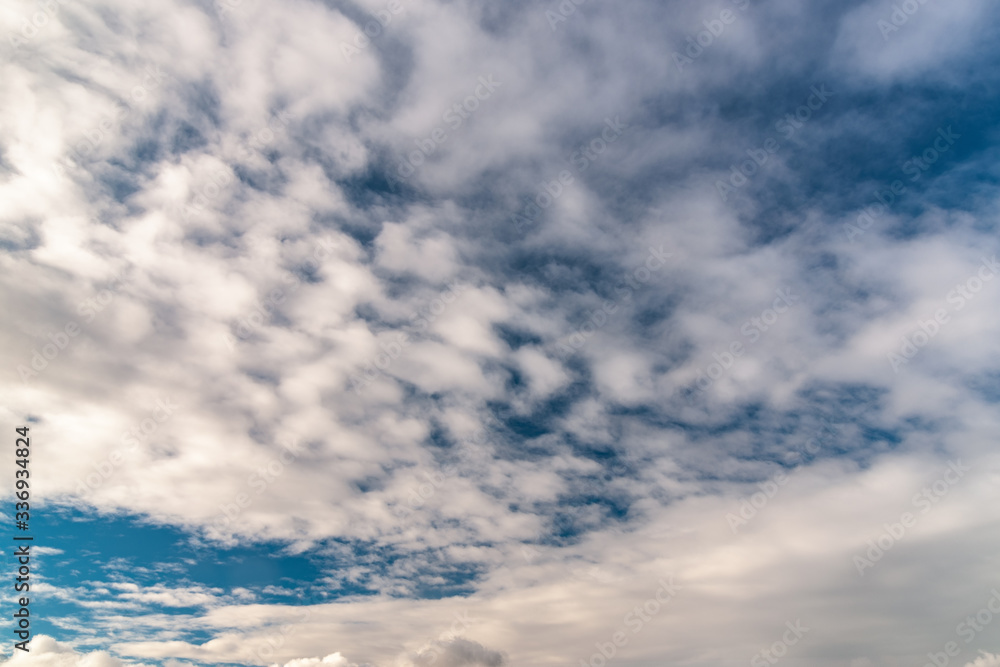 Obraz premium abstract background with cloudy sky