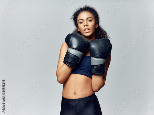 athletic woman slim figure healthy eating © SHOTPRIME STUDIO