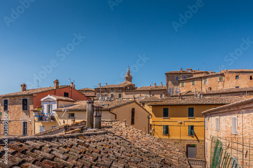 Obraz na płótnie Skyline of the medieval town of Corinaldo, Le Marche, Italy, near Senigallia on a hot and sunny Summer morning w salonie