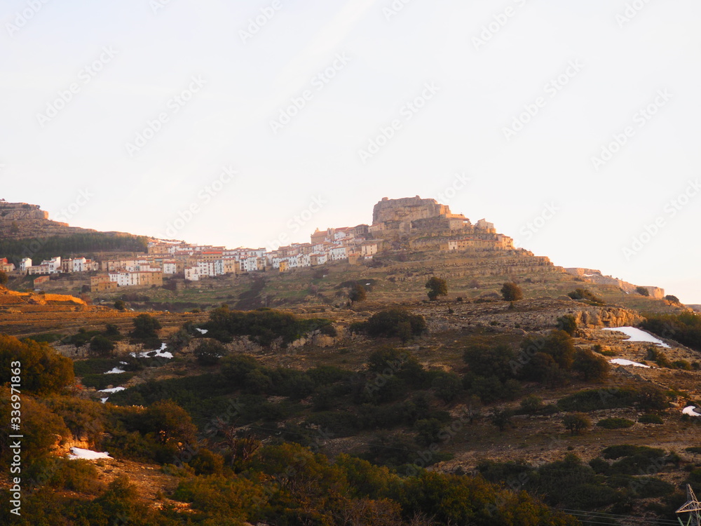 Vistas exteriores de la ciudad fortificada de Morella, en El Maestrazgo.