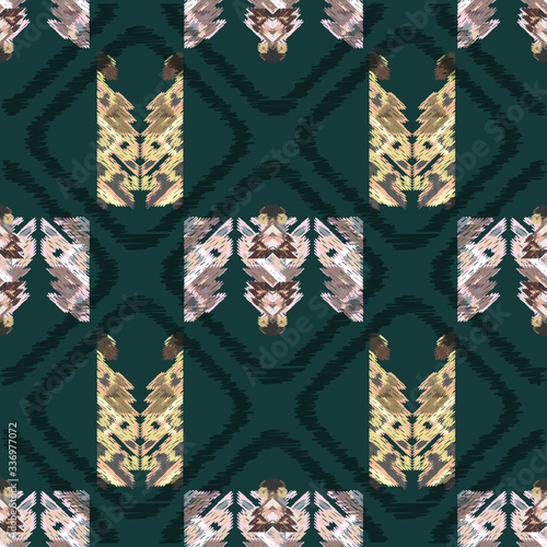 Drapery curves pagan tripe seamless pattern. Indian old surface background. Vector ornament.