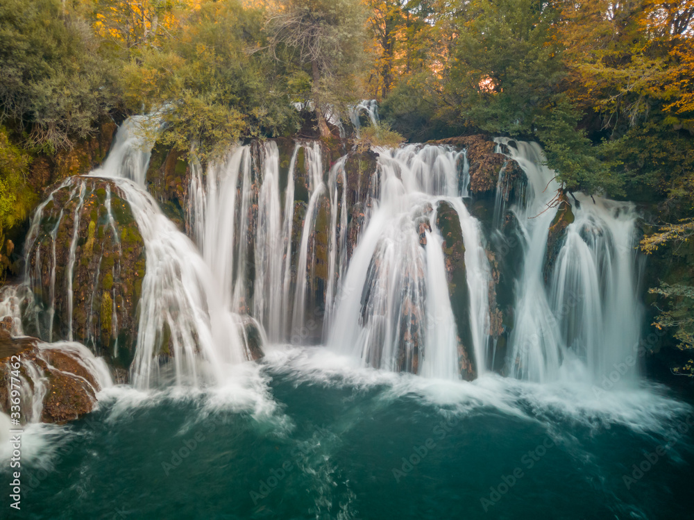Fototapeta premium The Big Waterfall, known as the Milančev buk, is the largest and most beautiful part of Martin Brod on Una river in national park Una.