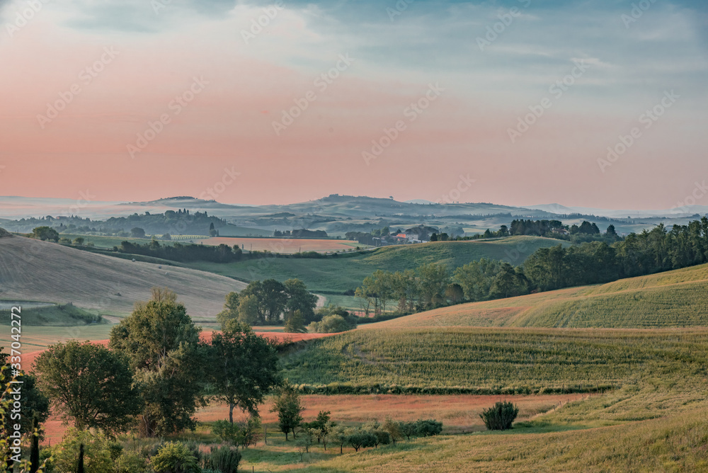 Fototapeta premium dream landscape in Tuscany in the hills of Siena