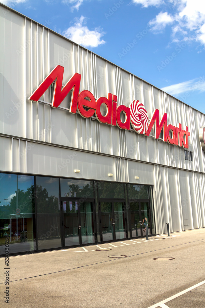 PAPENBURG, GERMANY - AUGUST 2015: Entry Of A Media Markt Store. Media Markt  Is A German Chain Of Stores Selling Consumer Electronics With Numerous At  Branches Throughout Europe And Asia. Stock Photo