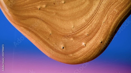 Slow motion of a texturized paint with background